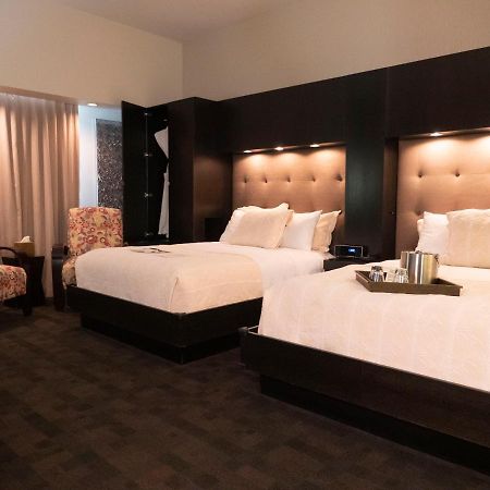 The Catfish Bend Inn & Spa Burlington Bagian luar foto