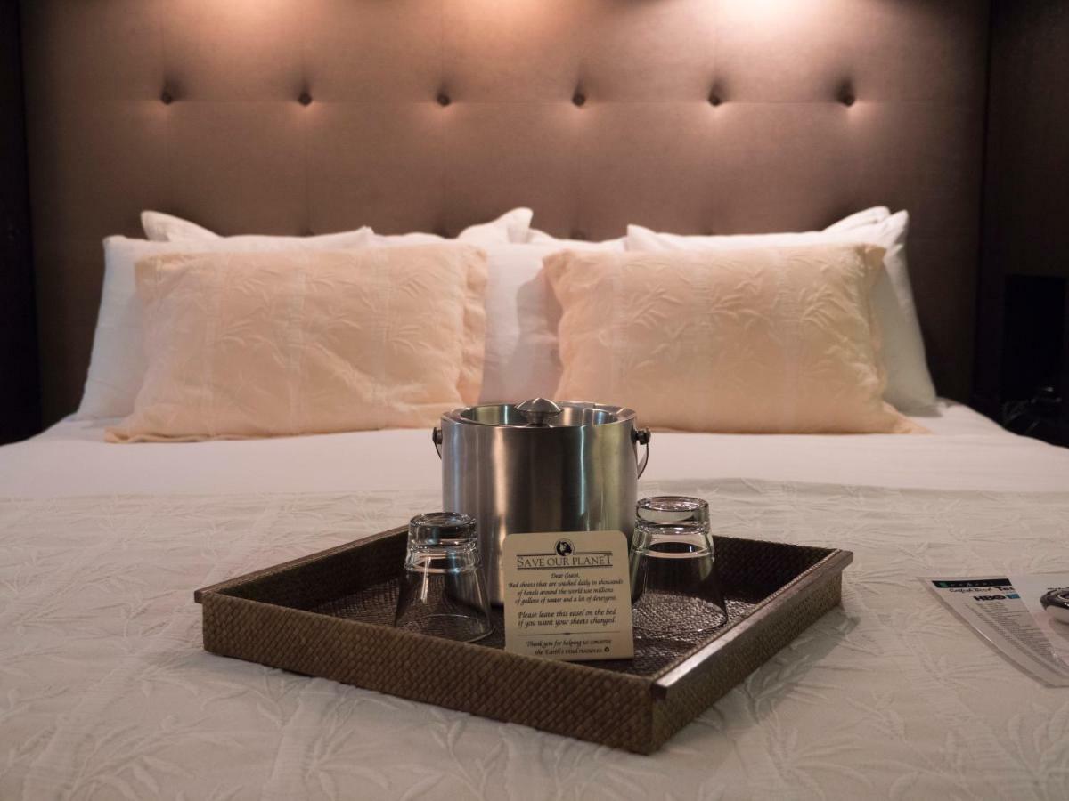 The Catfish Bend Inn & Spa Burlington Bagian luar foto